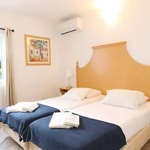 Windmill Hill Apartment